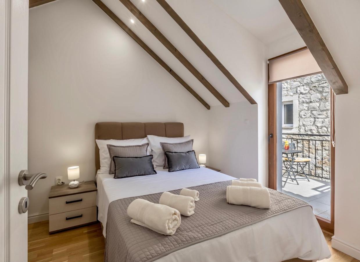 Apartment D & D Luxury Kastela
